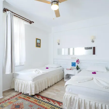 Hideaway 2*