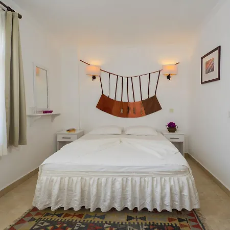 Hotel Hideaway