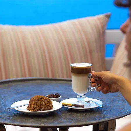 Hideaway فندق